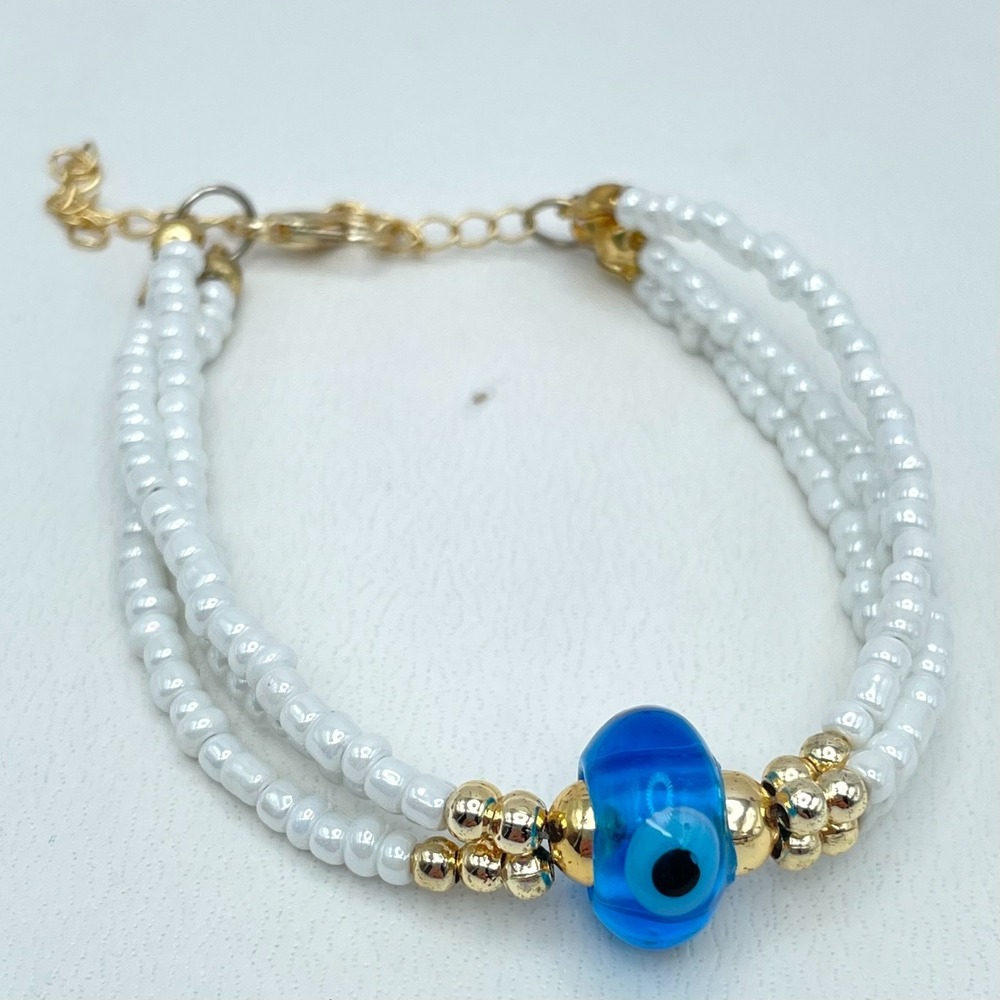 Vintage 90s Gold Tone Triple Strand White Seed Beaded Evil Eye Bracelet Jewelry